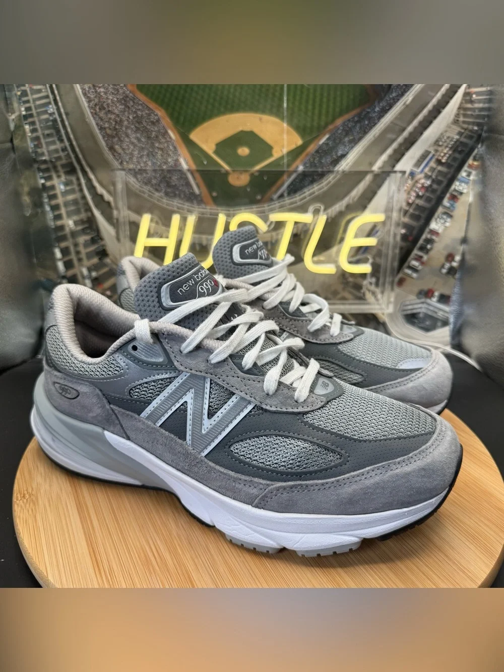 New Balance 990 V6 Castle Rock/ Grey Men’s Size 7.5 4E (Extra Wide)